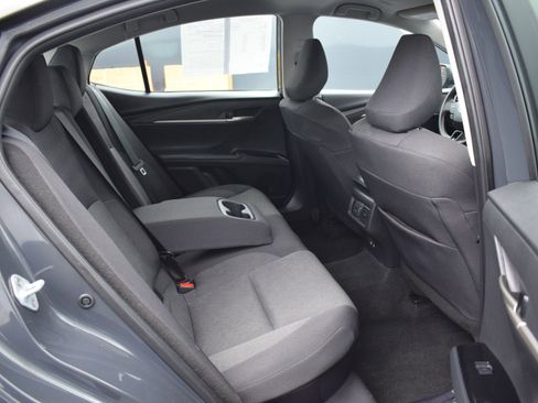 Used 2025 Toyota Camry LE image 11