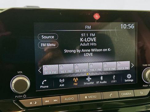 Used 2024 Nissan Pathfinder SV image 21