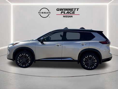 New 2026 Nissan Rogue Platinum image 2