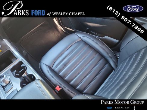 Used 2023 Ford Edge SEL image 13