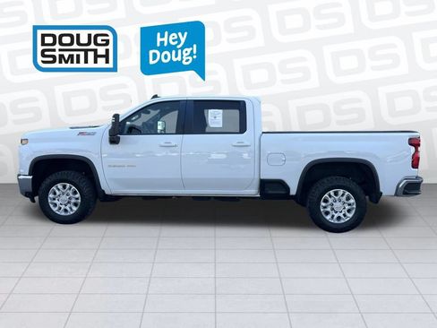 Used 2020 Chevrolet Silverado 3500 LT w/ All Star Edition AWD/4WD image 3