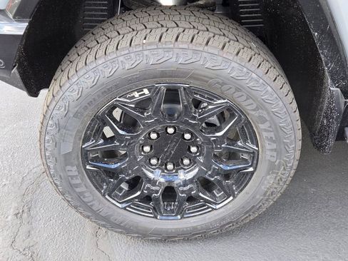 New 2026 GMC Hummer EV 4x4 Crew Cab image 5