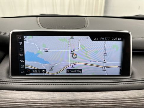 Used 2017 BMW X5 xDrive40e image 18