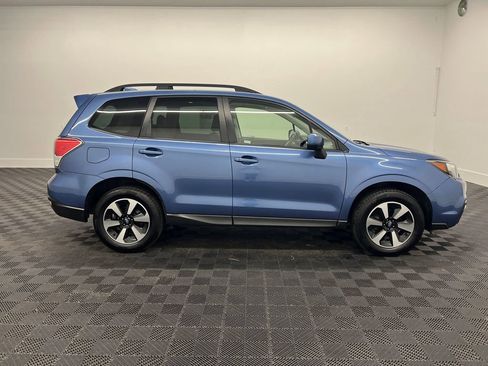 Used 2017 Subaru Forester 2.5i Premium w/ All-Weather Package image 7