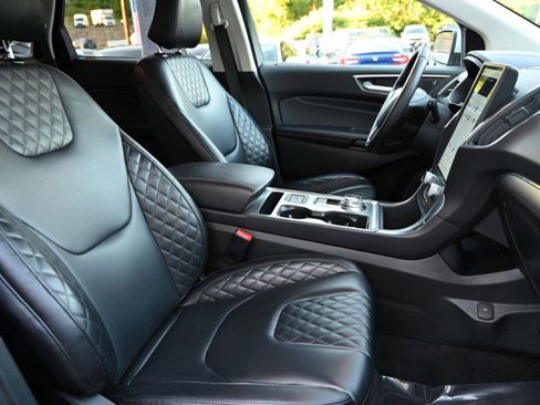 Used 2024 Ford Edge Titanium image 20