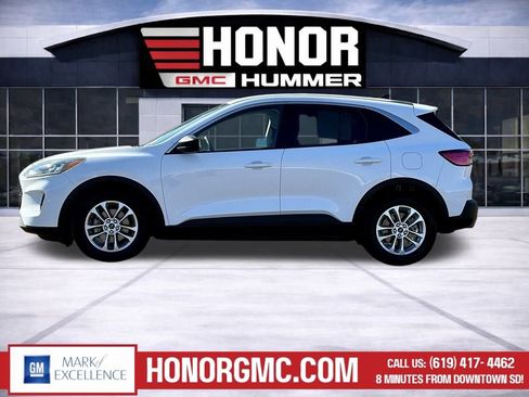 Used 2022 Ford Escape SE FWD image 6