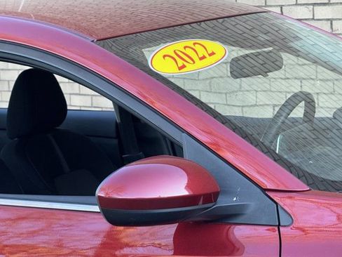 Used 2022 Nissan Sentra SV w/ Trunk Package image 4