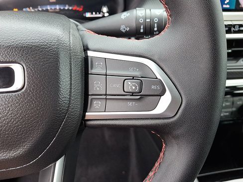 Certified 2024 Jeep Compass Trailhawk w/ Trailhawk Elite Group AWD/4WD image 10