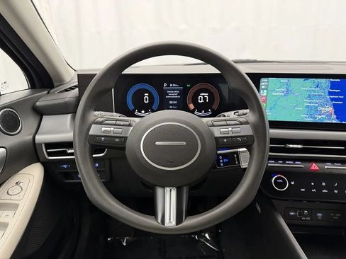 Used 2025 Hyundai Sonata SEL FWD image 9