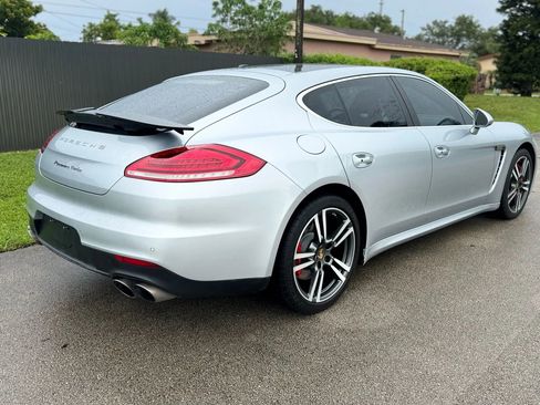Used 2014 Porsche Panamera Turbo image 9