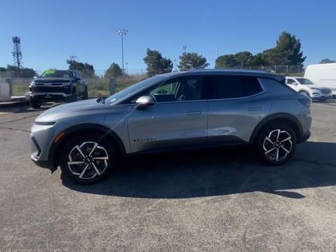 New 2026 Chevrolet Equinox EV LT FWD image 4