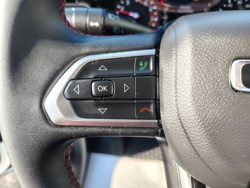 Used 2025 Jeep Compass Trailhawk image 28