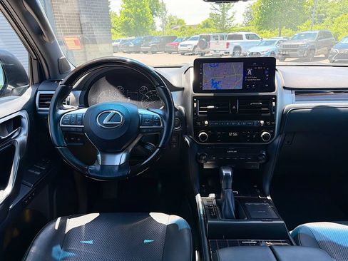 Used 2022 Lexus GX 460 Luxury w/ Accessory Package AWD/4WD image 20