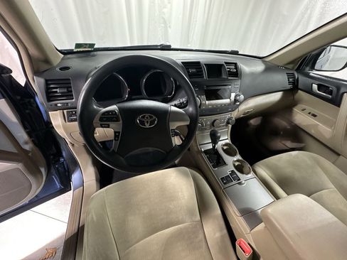 Used 2011 Toyota Highlander 4WD image 15