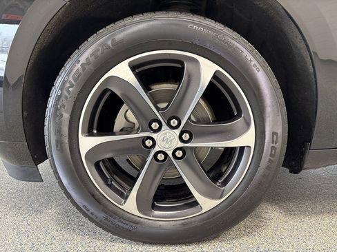 Used 2020 Buick Enclave Essence w/ Sport Touring Edition image 38