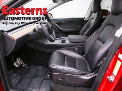 Used 2022 Tesla Model Y Performance image 13