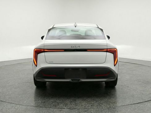 Used 2025 Kia K4 LXS FWD image 7