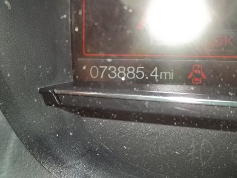 Used 2018 Ford Explorer XLT w/ Equipment Group 202A AWD/4WD image 7