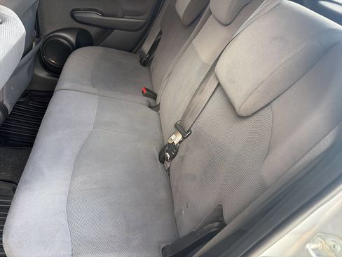 Used 2011 Honda Fit image 18