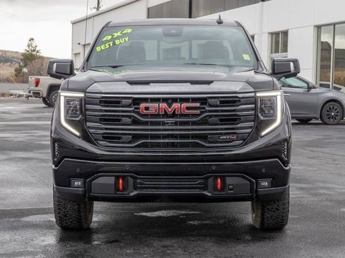 Used 2024 GMC Sierra 1500 AT4 w/ Technology Package image 2