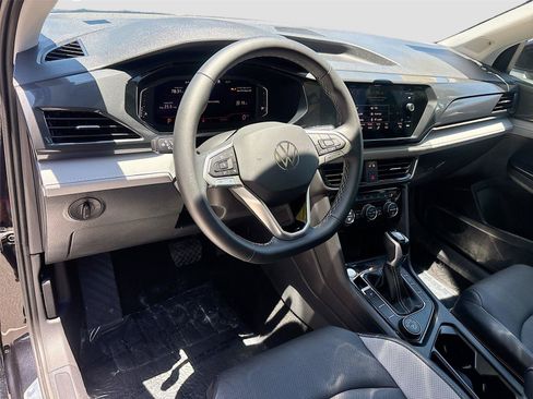 Used 2023 Volkswagen Taos SEL AWD/4WD image 9