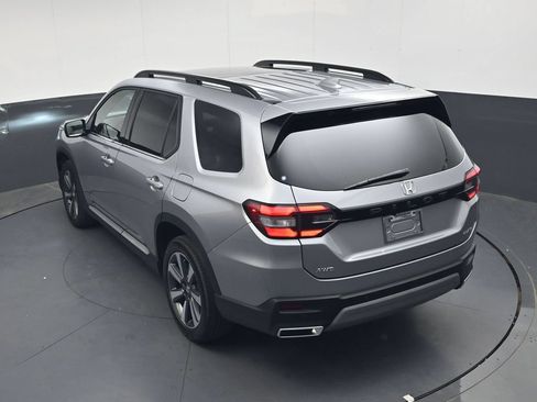 Used 2023 Honda Pilot Elite image 23