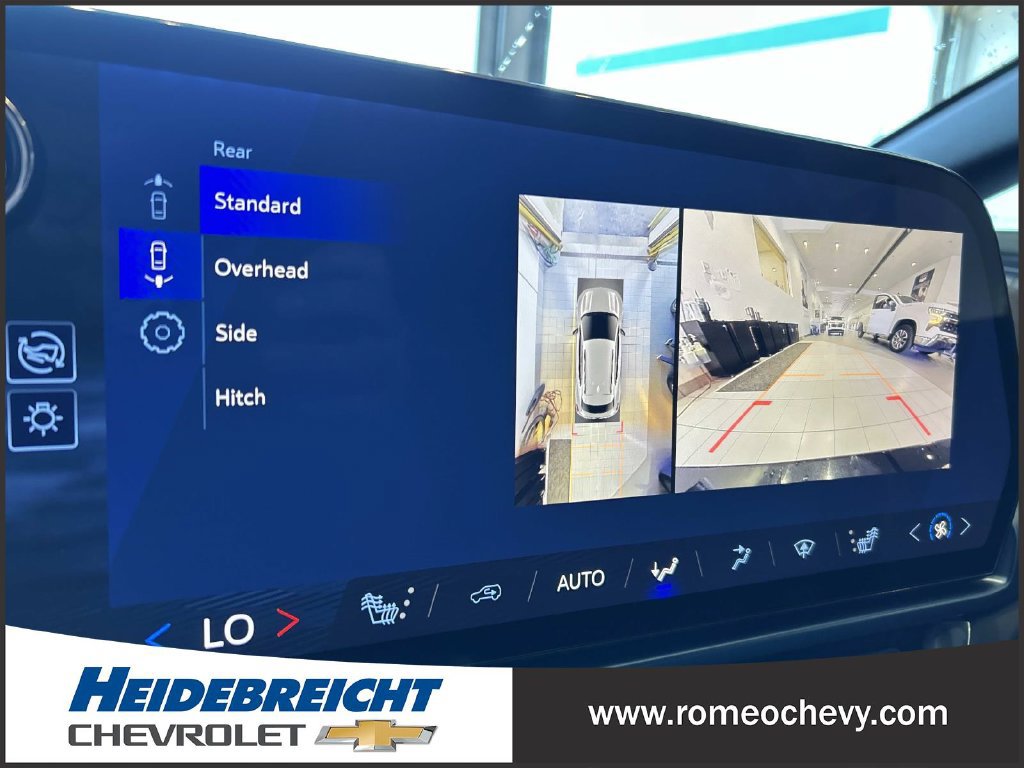 Used 2024 Chevrolet Equinox EV LT FWD image 22