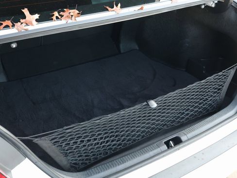 Used 2023 Toyota Camry SE image 31