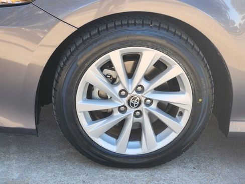 Used 2023 Toyota Camry LE image 18