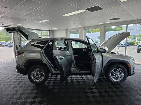 New 2026 Hyundai Tucson SE AWD/4WD image 17