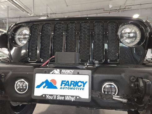 Used 2021 Jeep Gladiator Willys image 46
