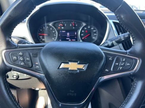 Used 2021 Chevrolet Equinox LT image 23