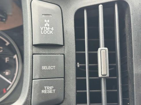 Used 2014 Honda Ridgeline Sport image 25