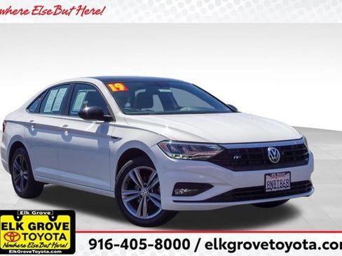 Used 2019 Volkswagen Jetta R-Line FWD image 1