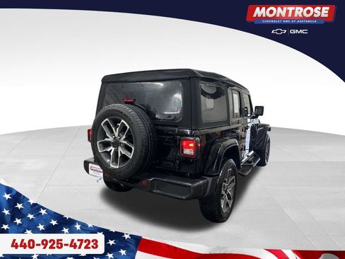 Used 2024 Jeep Wrangler Unlimited w/ Convenience Group AWD/4WD image 5