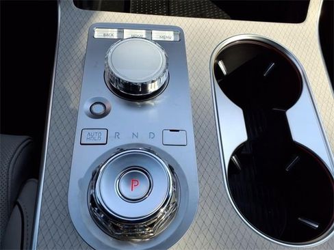 New 2025 Genesis GV80 3.5T Prestige image 14