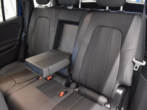 New 2026 Mercedes-Benz GLB 250 4MATIC image 7