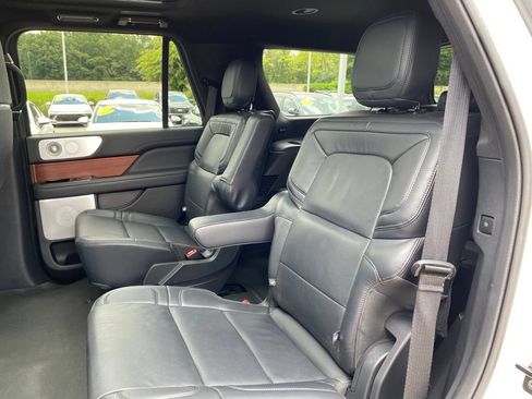Used 2024 Lincoln Navigator Reserve AWD/4WD image 24