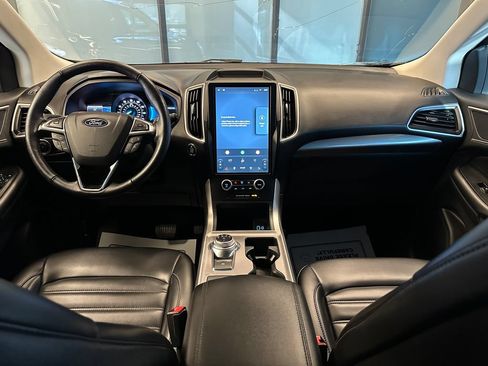 Used 2024 Ford Edge SEL AWD/4WD image 9