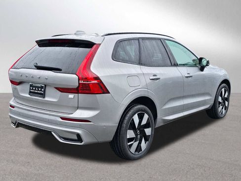 Certified 2024 Volvo XC60 T8 Plus w/ Protection Package Premier image 3