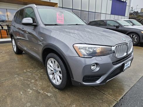 Used 2016 BMW X3 xDrive28i image 3