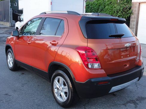 Used 2015 Chevrolet Trax LT w/ LT Plus Package AWD/4WD image 4