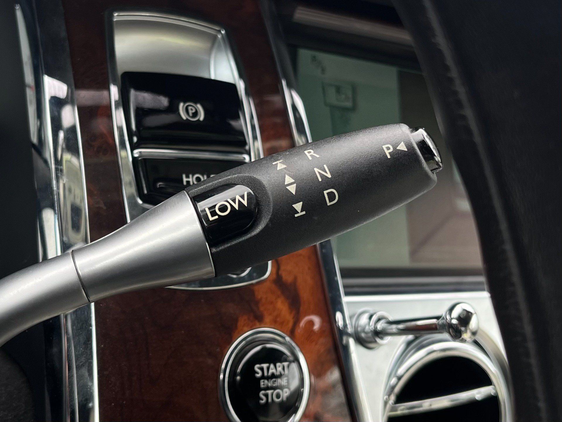 Used 2016 Rolls-Royce Wraith RWD image 34