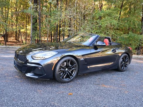 Used 2021 BMW Z4 sDrive30i w/ Premium Package image 2