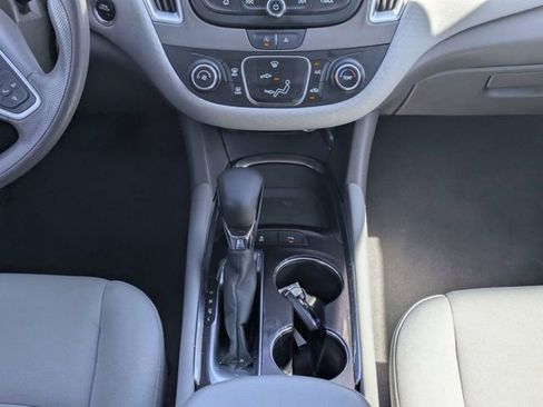 Used 2022 Chevrolet Malibu LS w/ Driver Confidence Package II image 18