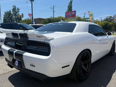 Used 2015 Dodge Challenger SRT w/ Technology Group RWD image 5