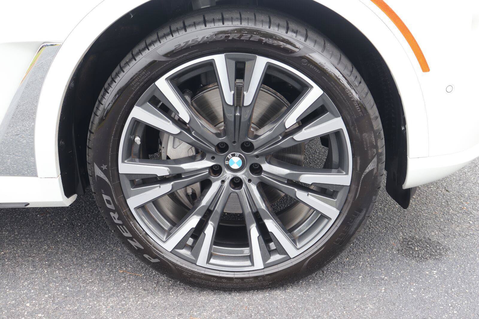 Used 2027 BMW X7 xDrive40i w/ Premium Package AWD/4WD image 49