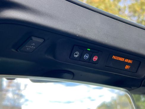 Used 2023 Chevrolet Camaro LT image 23