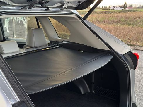 Used 2024 Toyota RAV4 Limited image 30