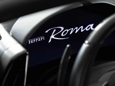 Used 2021 Ferrari Roma image 40